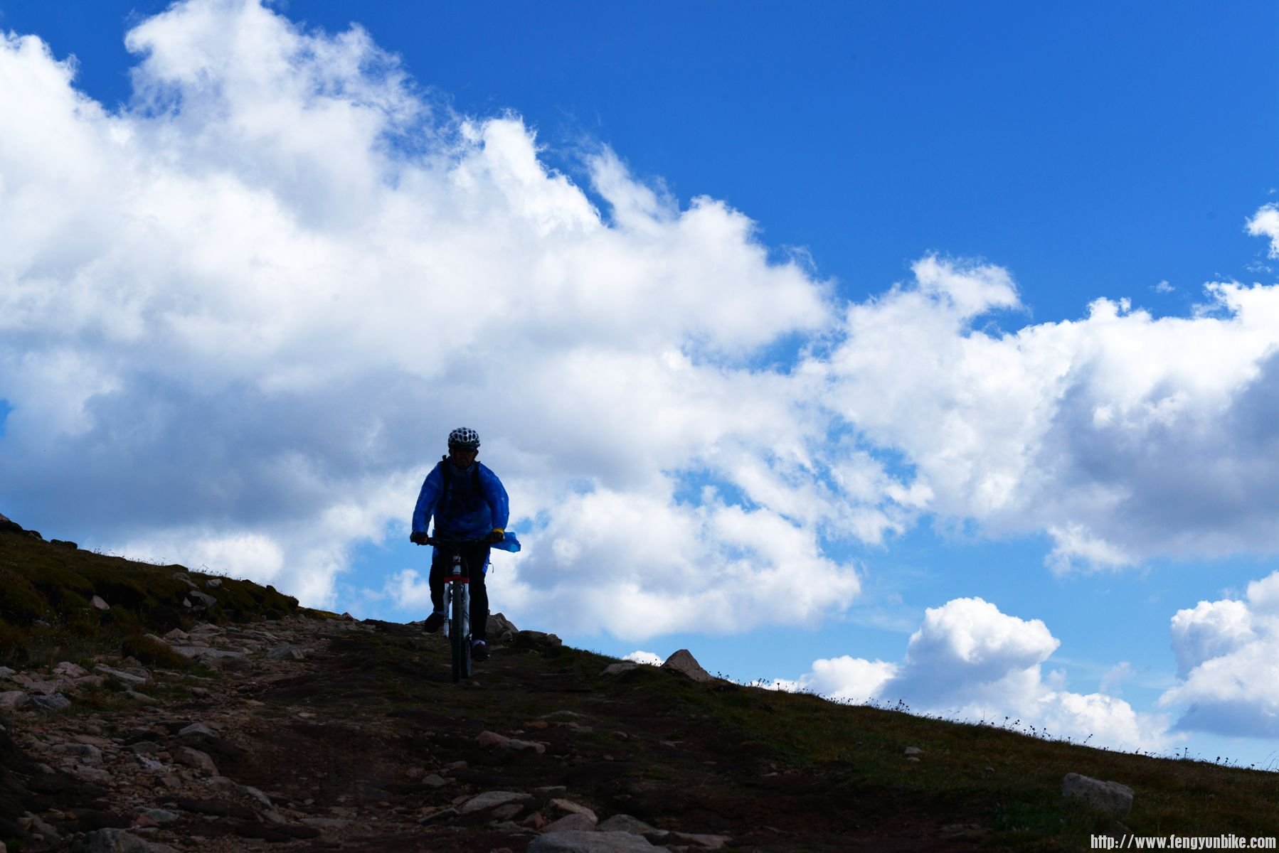 2013.9.5大五台骑行 764_副本.jpg