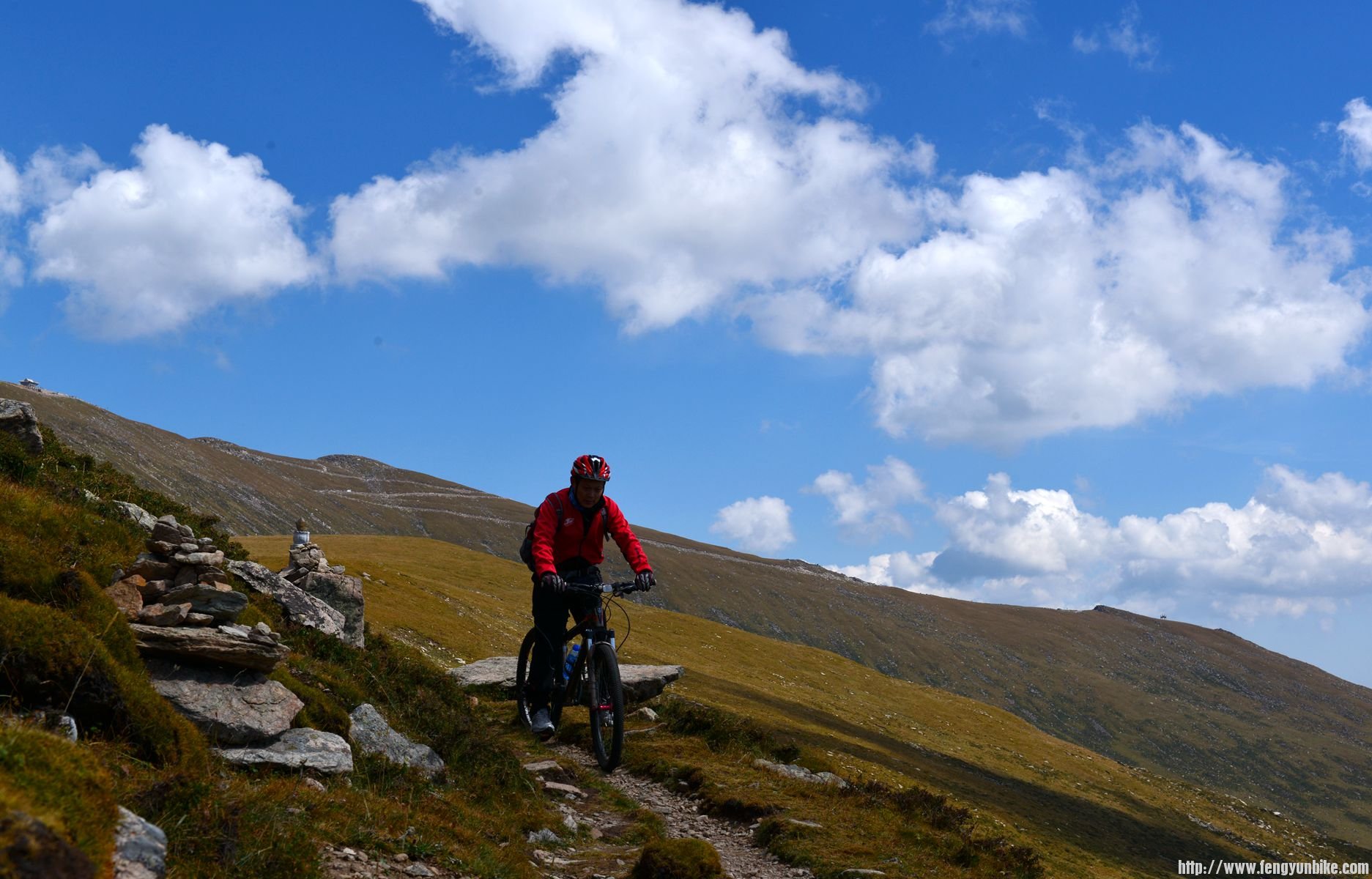 2013.9.5大五台骑行 847_副本.jpg