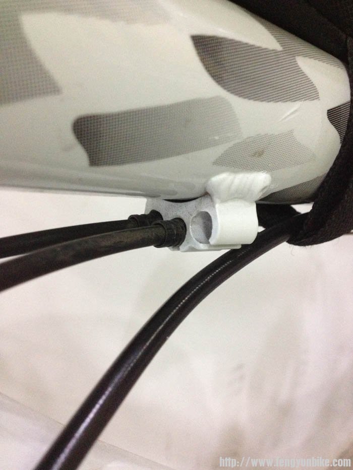 走线的槽，这边粗