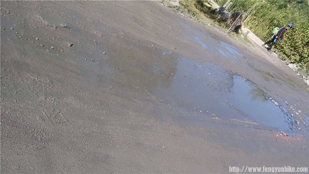 不愧是湿地，地还真的是很湿啊。