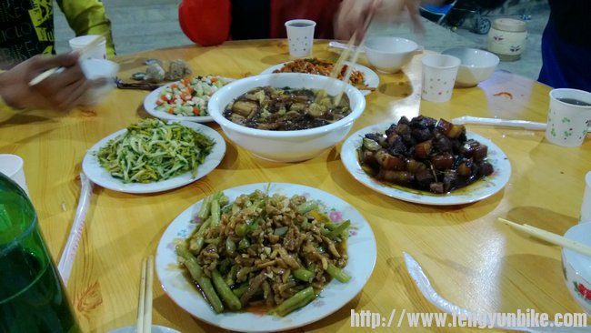 香喷喷的肉啊……