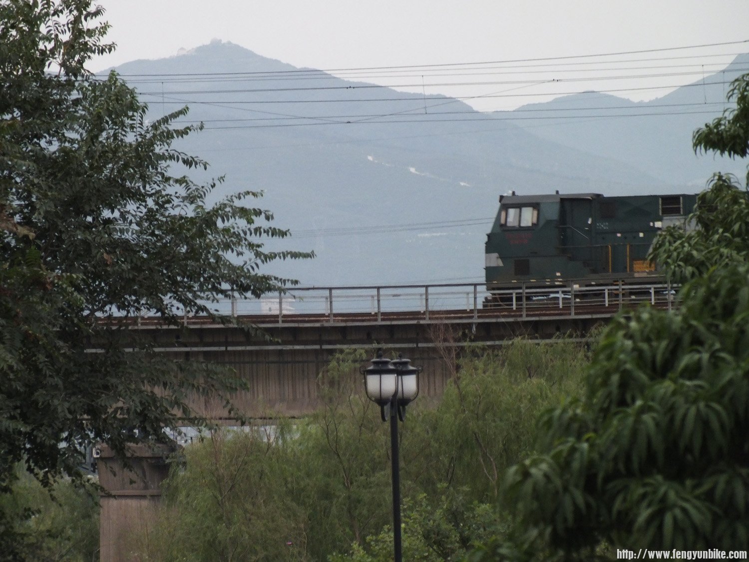  不得不说，快门又按早了。。。