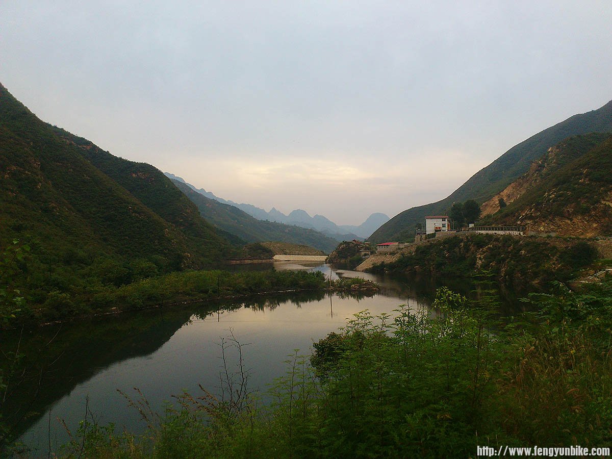 S236的一个小水库