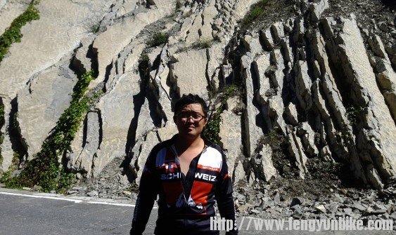 龙哥这表情，，，