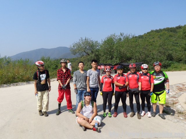 右一为北京领队骑友