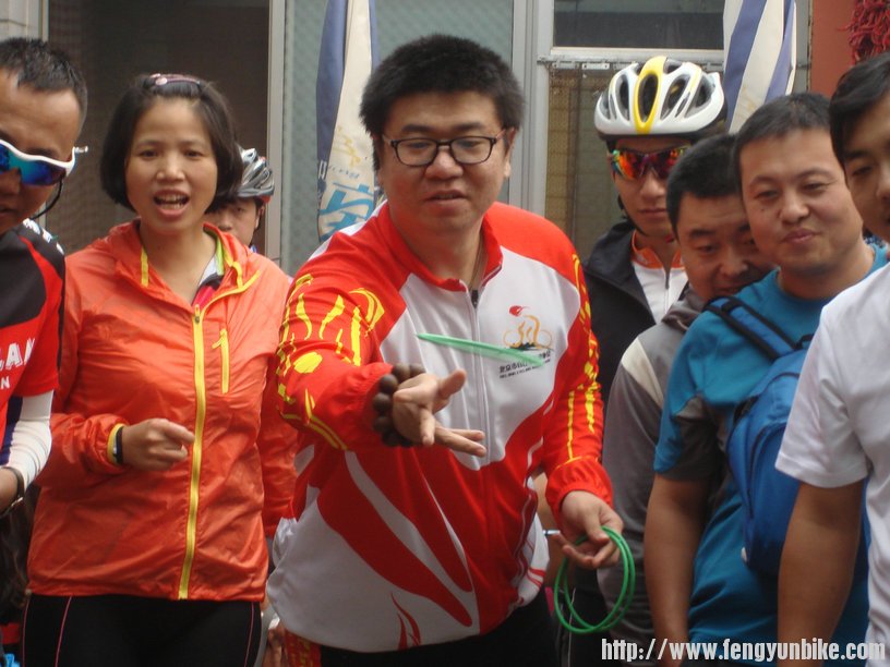 大黑熊的脚出名