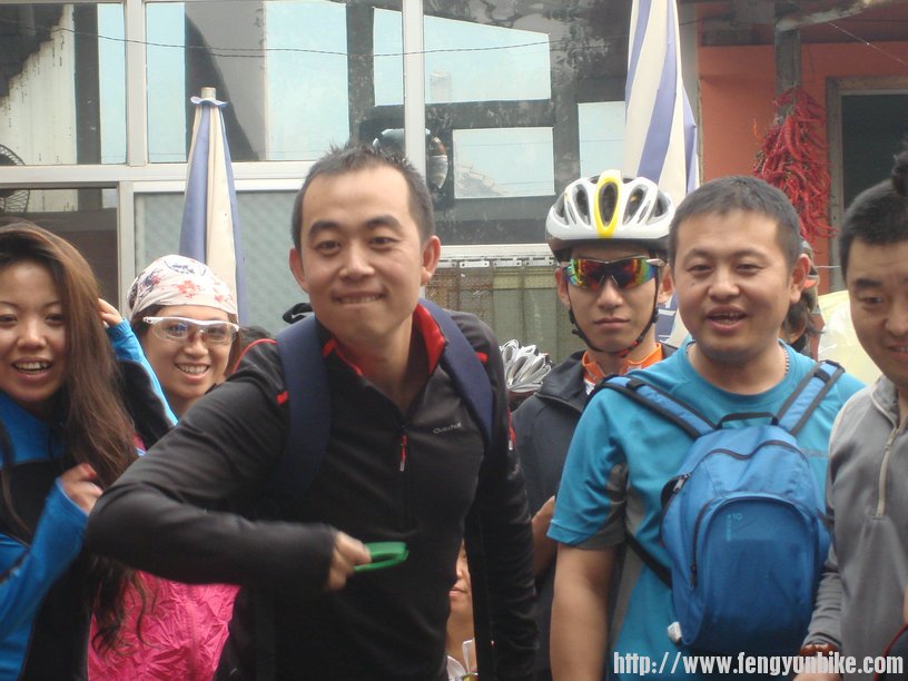 下嘴唇咬掉了可没地方缝去