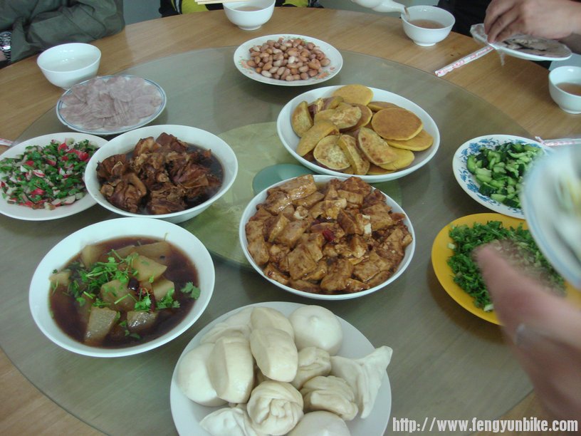 大家心都没在吃上