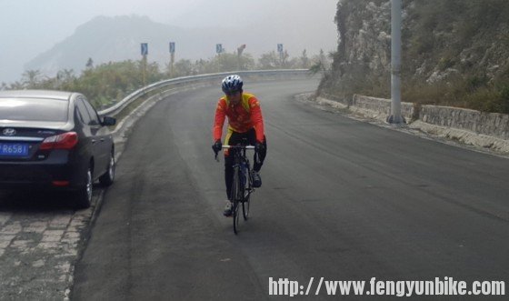 无敌大串赵哥登顶