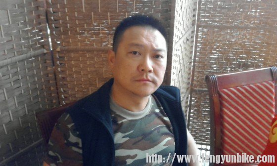 许久未曾谋面的二明斯特朗