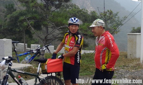 这山地老哥50分钟高崖口，从东三环骑过来的，佩服