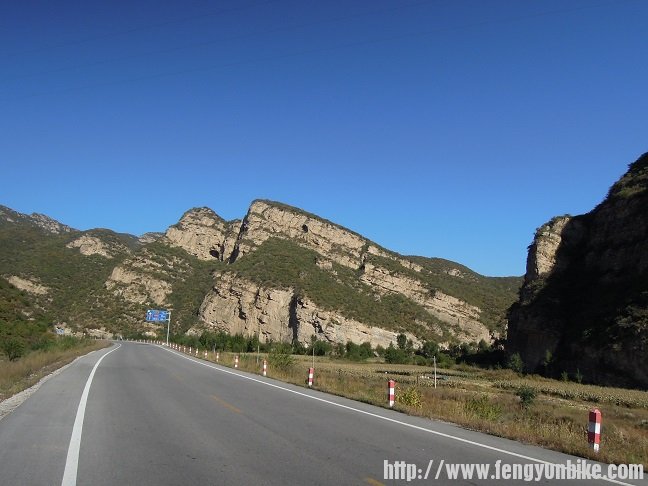 特有骑行在路上的感觉