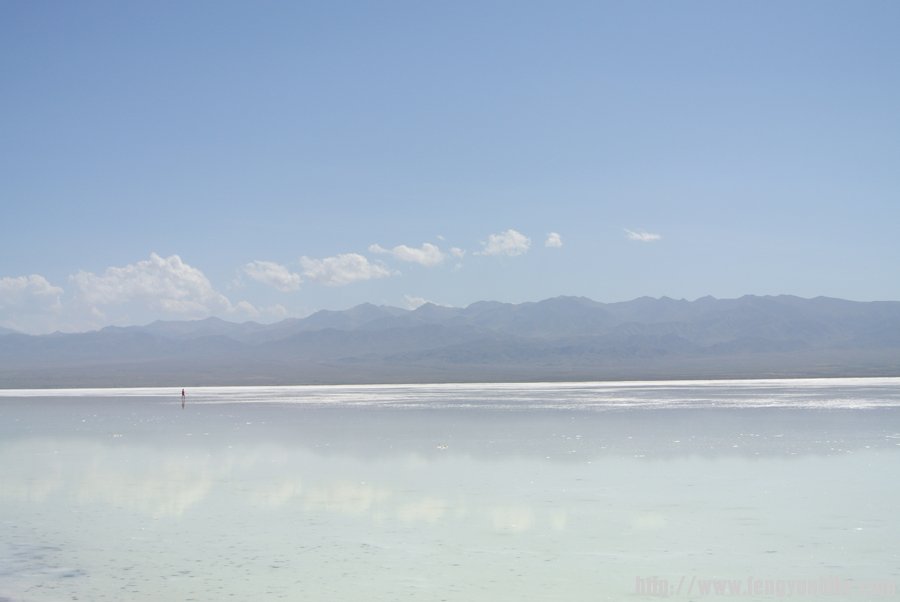 8月的茶卡盐湖