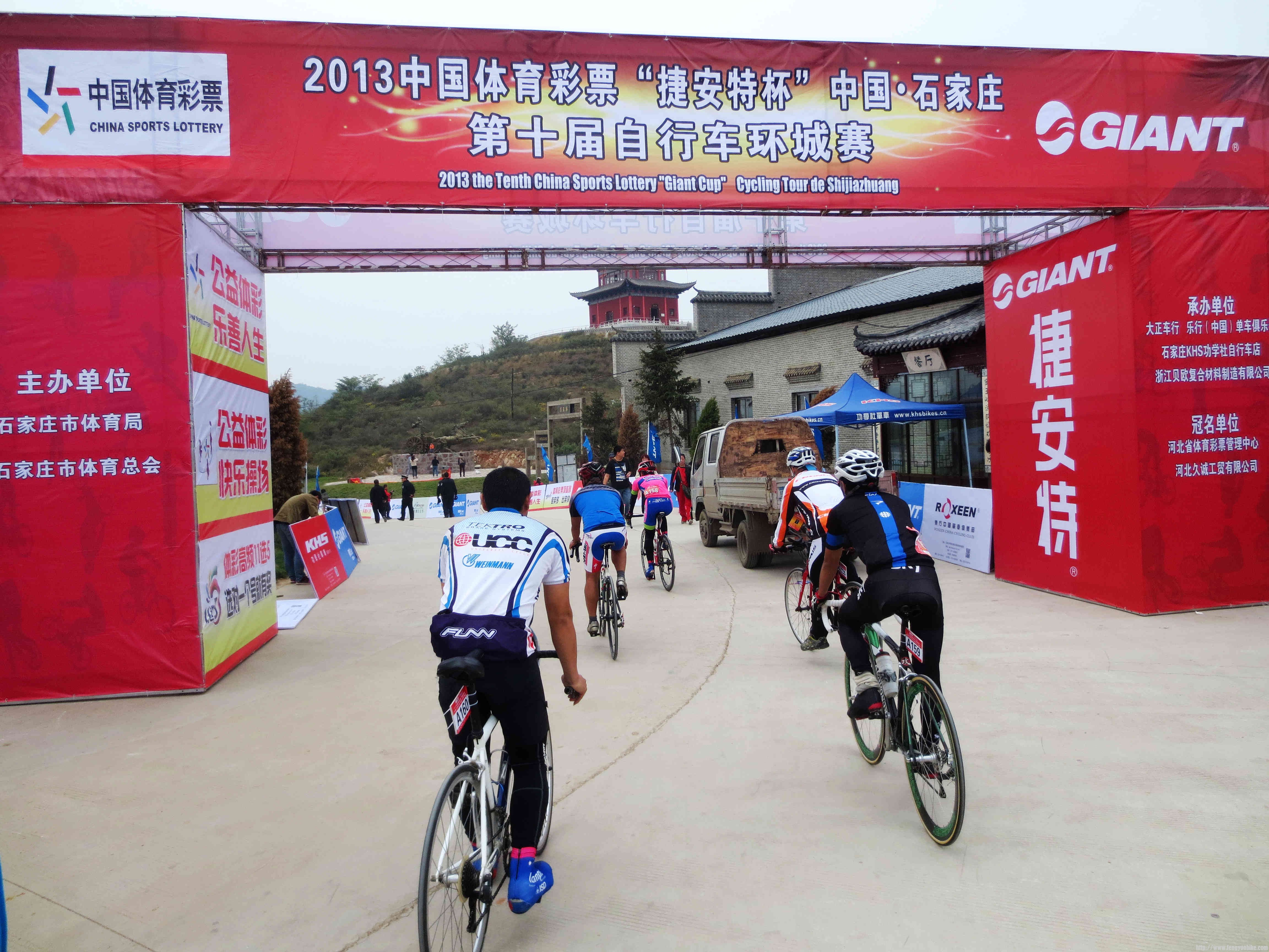 撤场的队形都这么酷