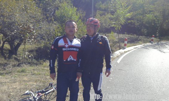 皮皮与超哥留影