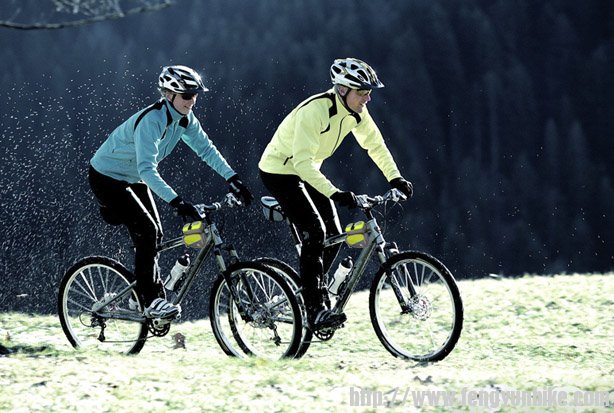 山夫户外音响包