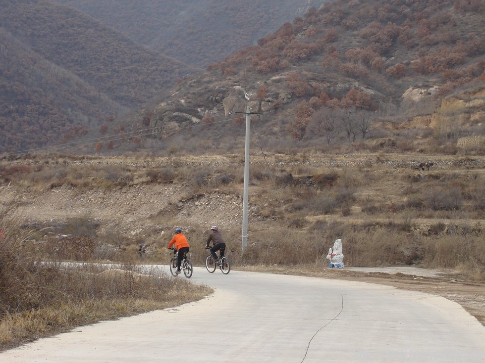 多数时我只能照到大家的背影