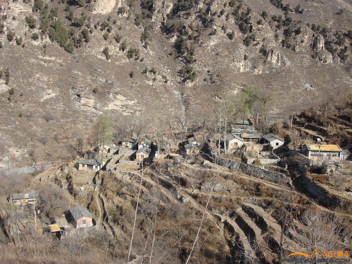 刚才路过的村庄