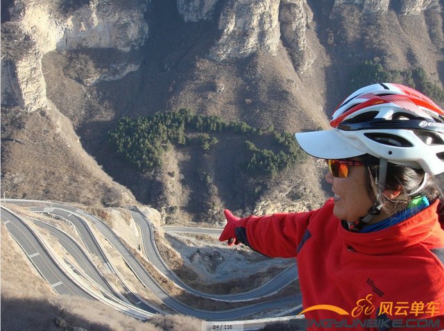 开始找角度合影