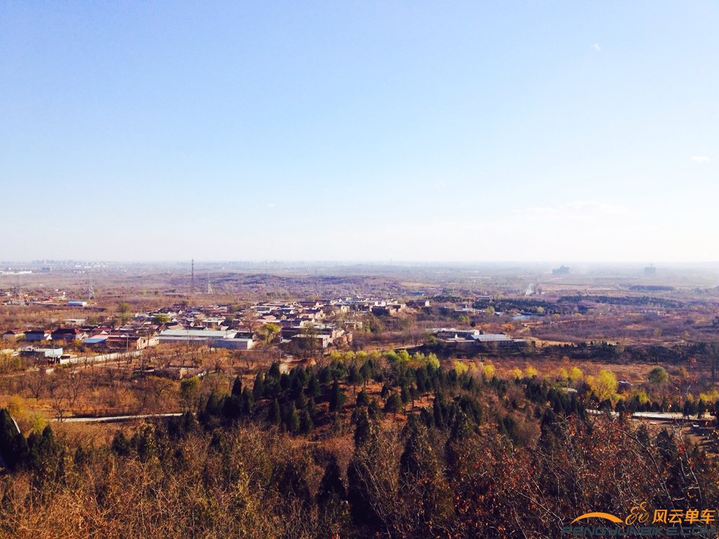 千灵山望北京城