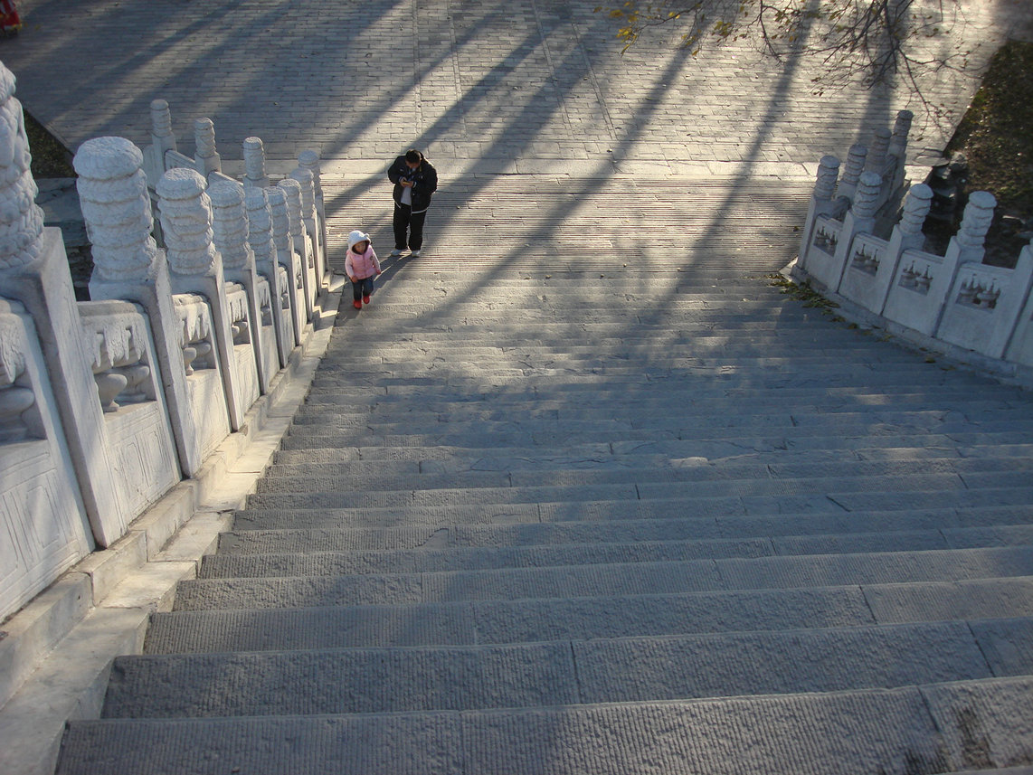 站在玉带桥上俯视