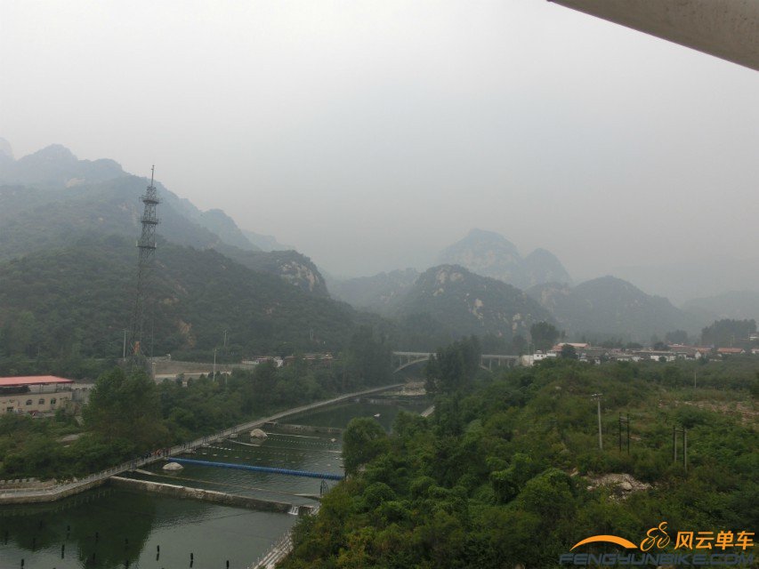 国道111外的景色