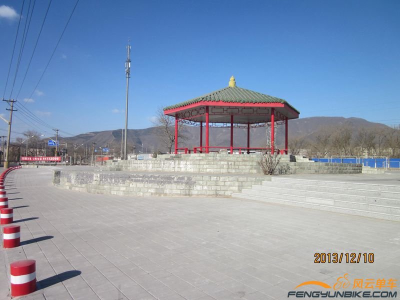 这个小亭子离米之姐家很近