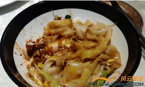 油泼面沁人心脾