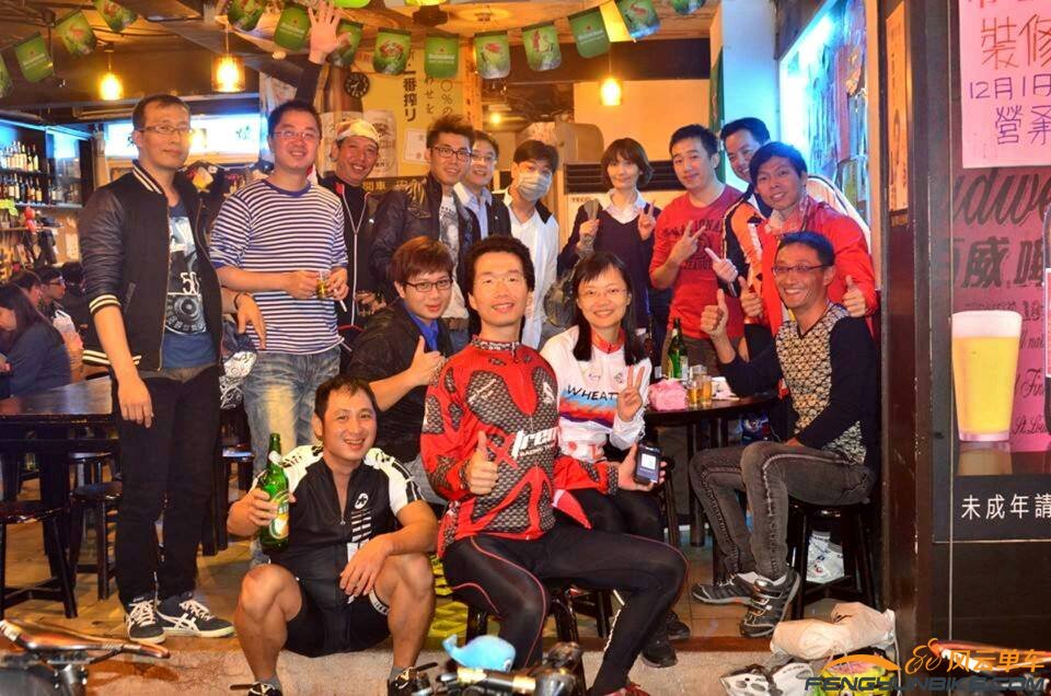 离开台湾的头晚，车友们为我酒会饯行