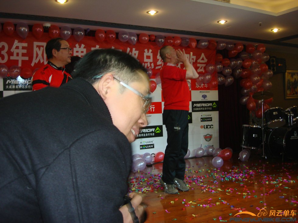 5哥上来了，听说媳妇也得上来，喊嫂子呢