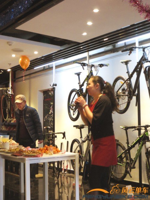 照片 3876_conew1.jpg