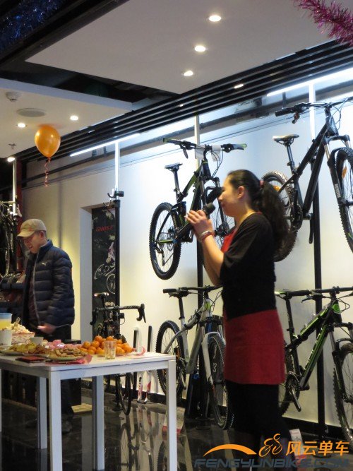 照片 3877_conew1.jpg