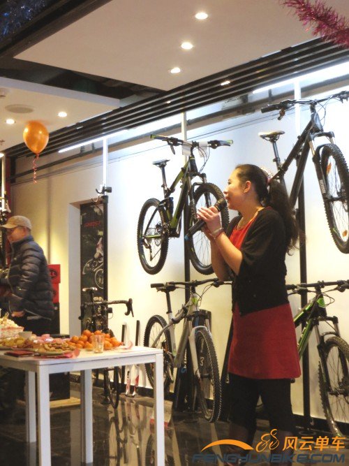 照片 3878_conew1.jpg