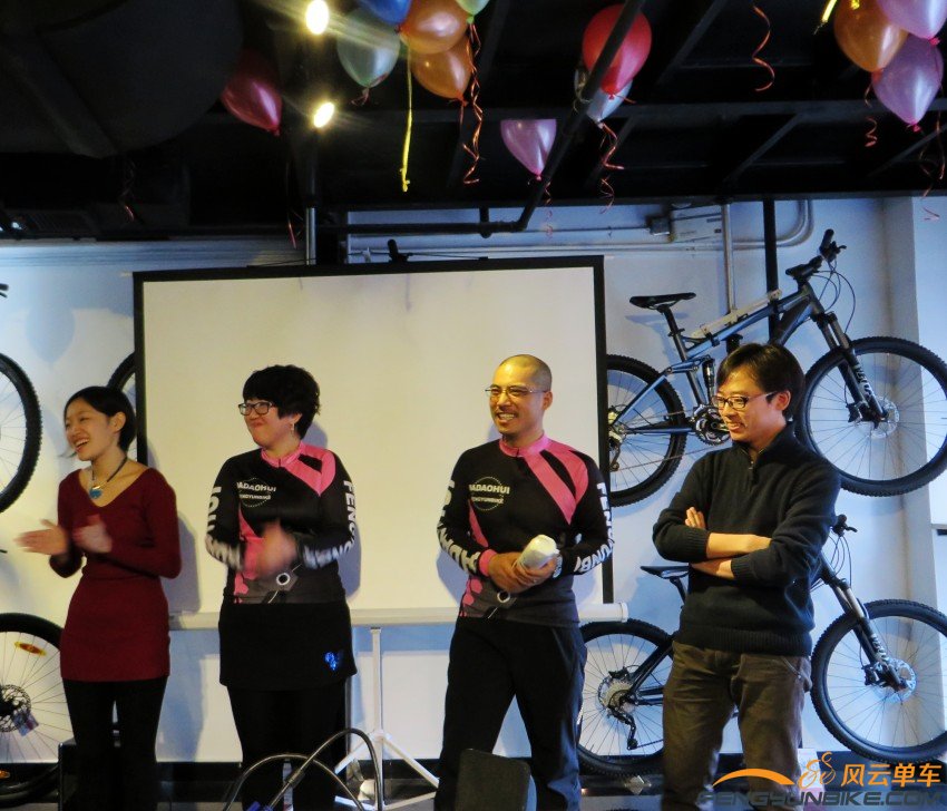 照片 3890_conew1.jpg