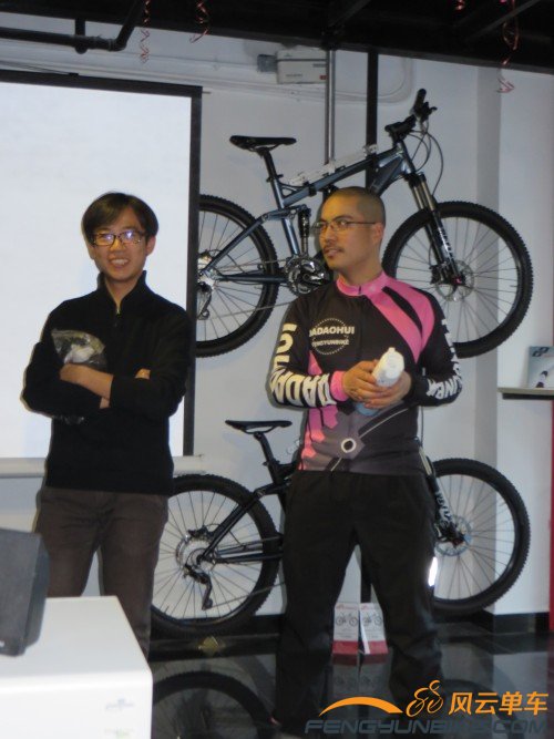 照片 3916_conew1.jpg