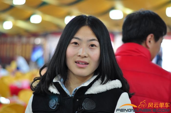 这是一个老熟人了，知道是谁吗？淡去武装换红妆后，我都差点不认识洪赛楠了 ...