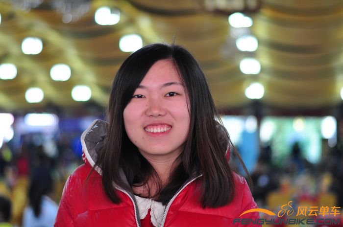 豪思创艺的李萌美女