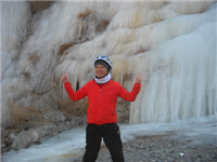14年1月14日跟着毛委员三九战潭王玉女峰下观冰瀑 027.jpg