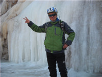 14年1月14日跟着毛委员三九战潭王玉女峰下观冰瀑 053.jpg