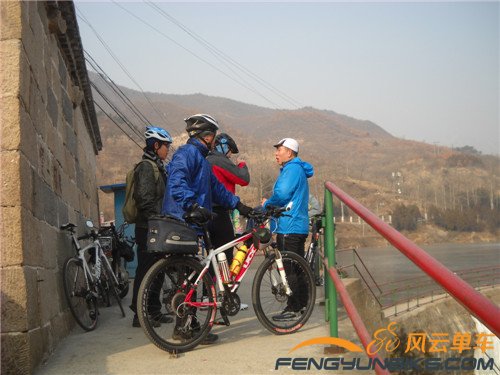 14年1月19日骑黄花城加四海 013.jpg