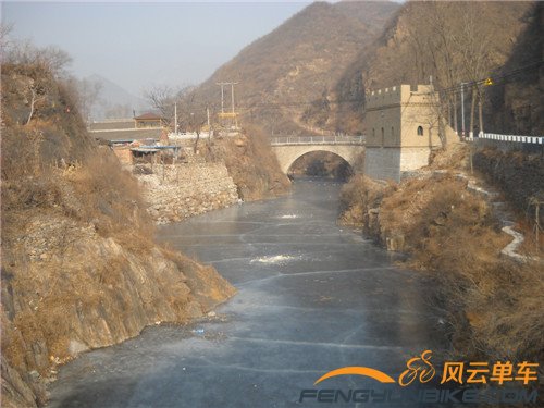 14年1月19日骑黄花城加四海 034.jpg