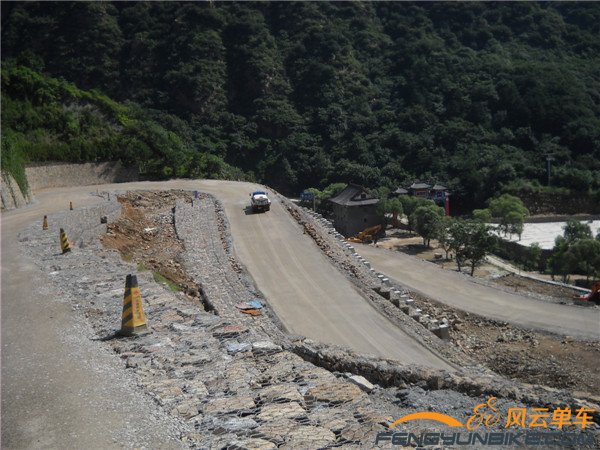 9月7日再骑玻璃台加东指壶 019.jpg