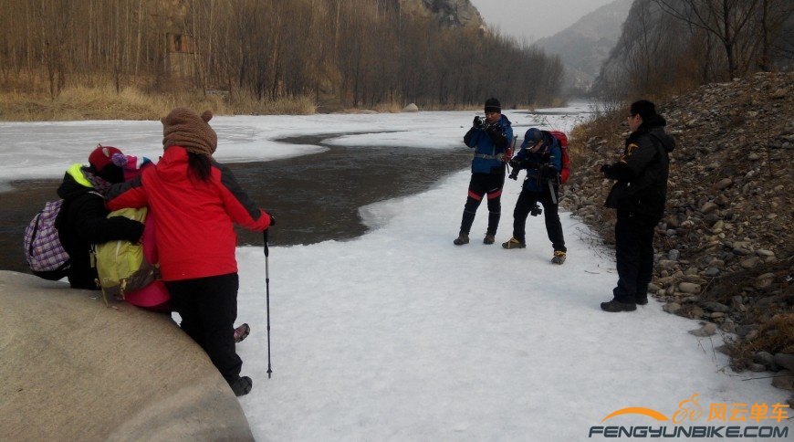 导演俩摄影师够不？
