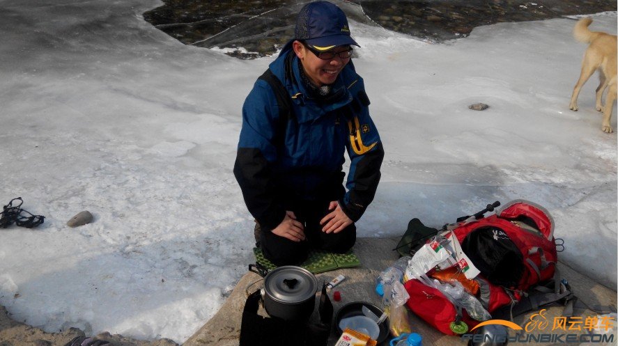 小媳妇这服务，跪姿标准不