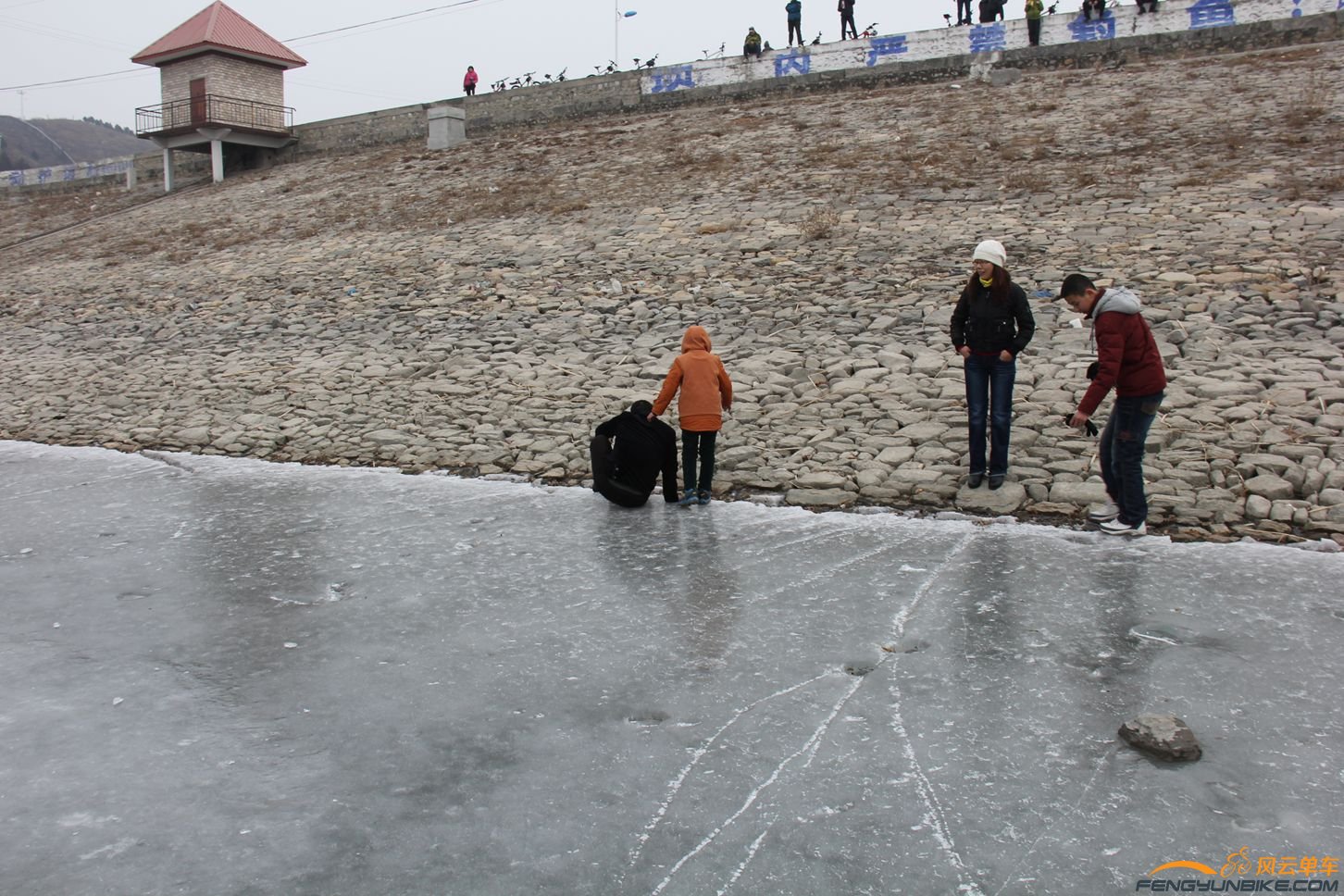 初一滑冰 098.jpg