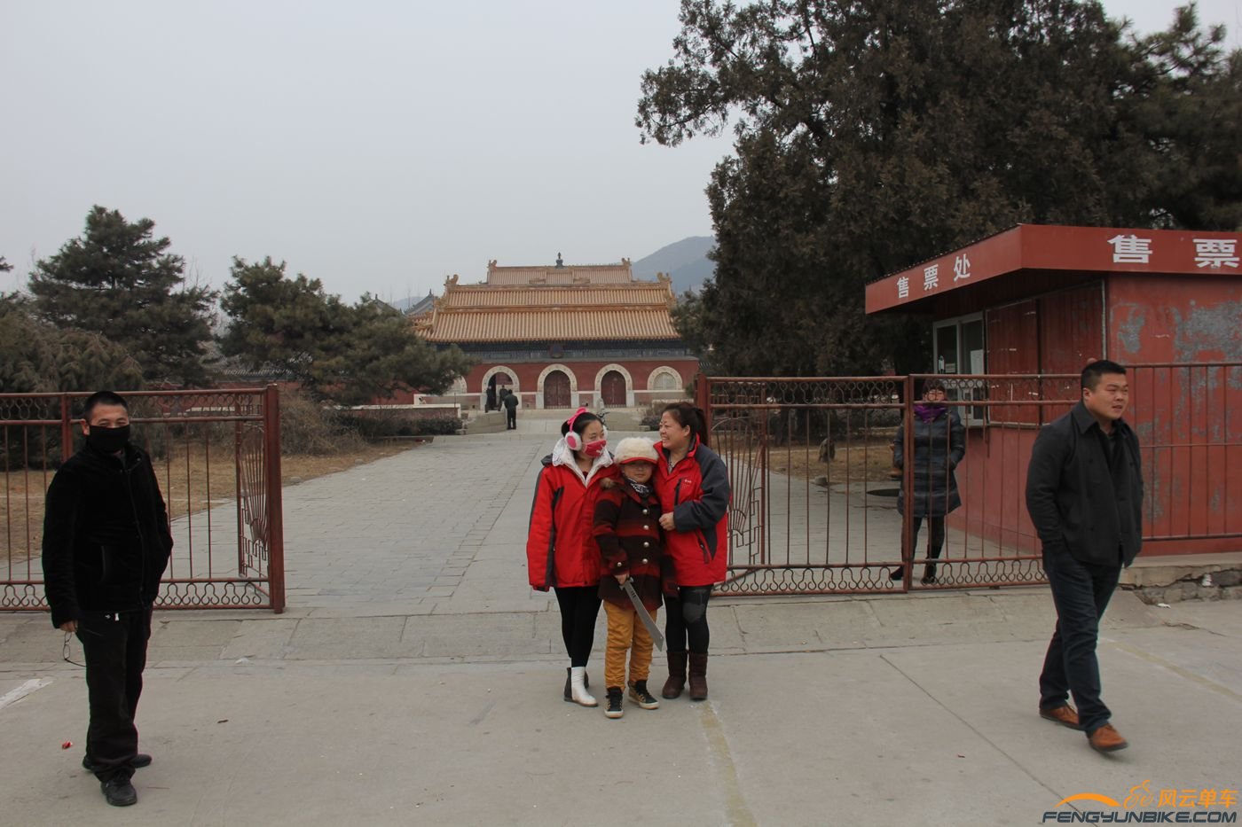 初一滑冰 002.jpg