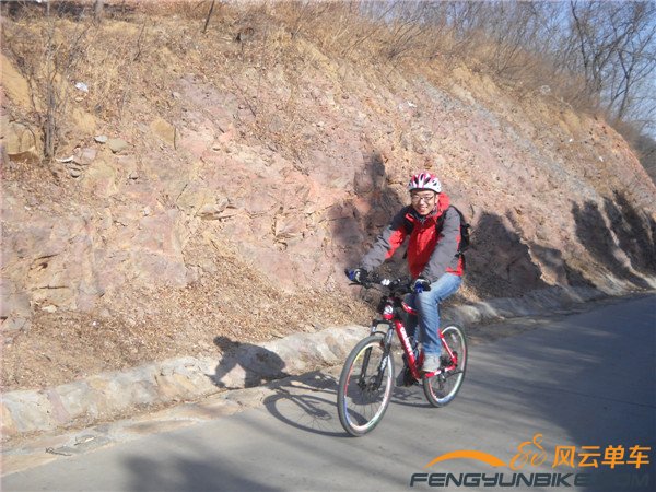 14年2月2日骑香山 001.jpg