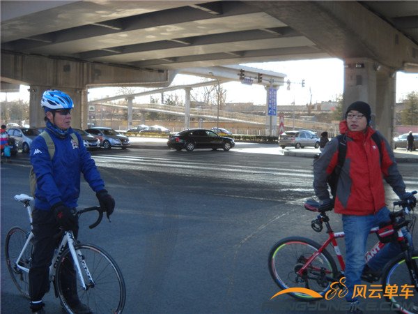 14年2月4日骑妙峰山 003.jpg