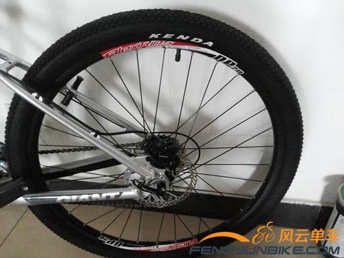 培林轮子1047外胎