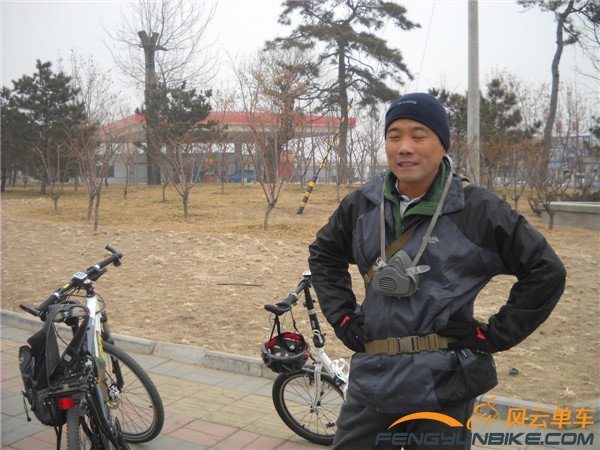 14年2月20日骑香山 001.jpg